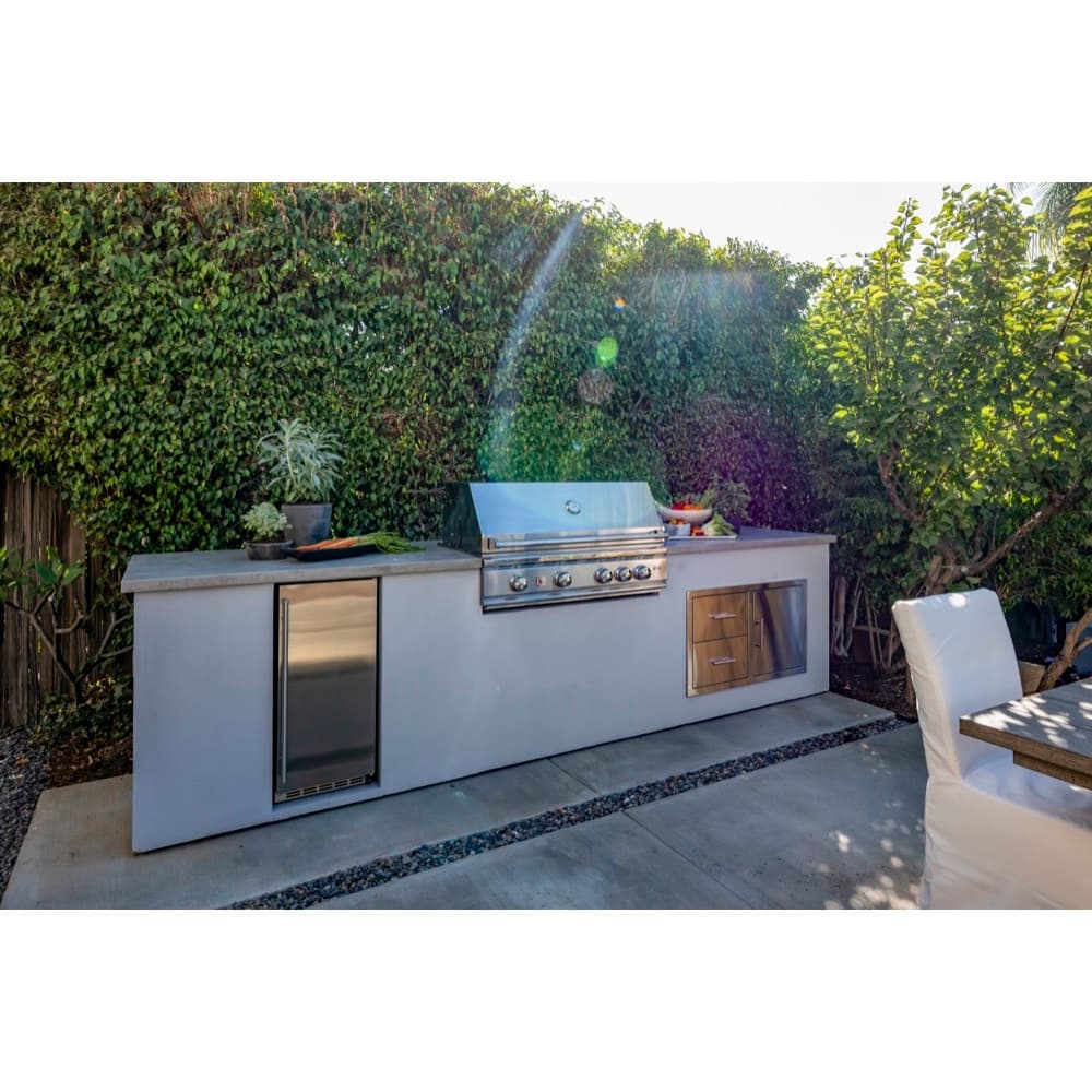 Summerset Grills 15-Inch 3.2 Cu. Ft. Outdoor Rated Fridge with Stainless Steel Door thumbnail 8