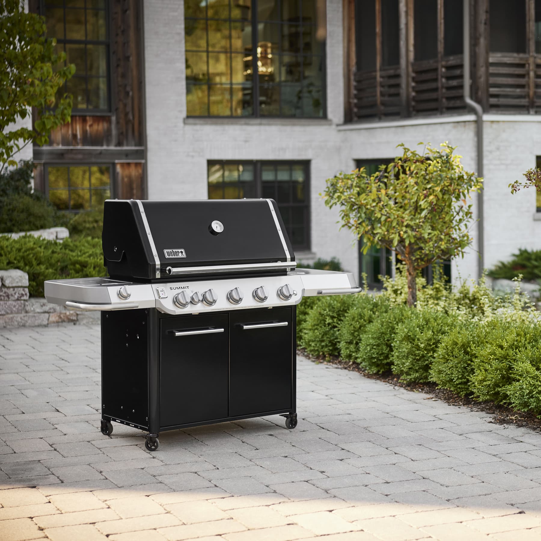 Weber Grills Summit FS38 E Freestanding Gas Grill Rotisserie Sear Burner and Side Burner thumbnail 5