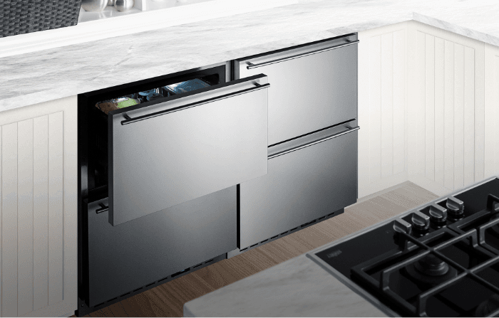 Summit Appliance and Weber Master-Touch charcoal kettle grills