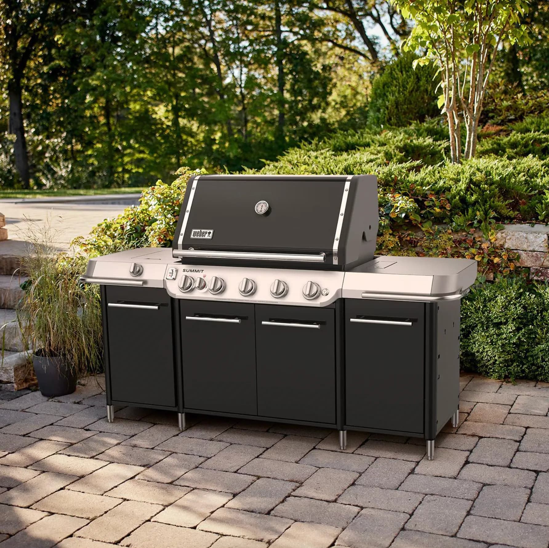 Weber Spirit and Genesis gas grills compared