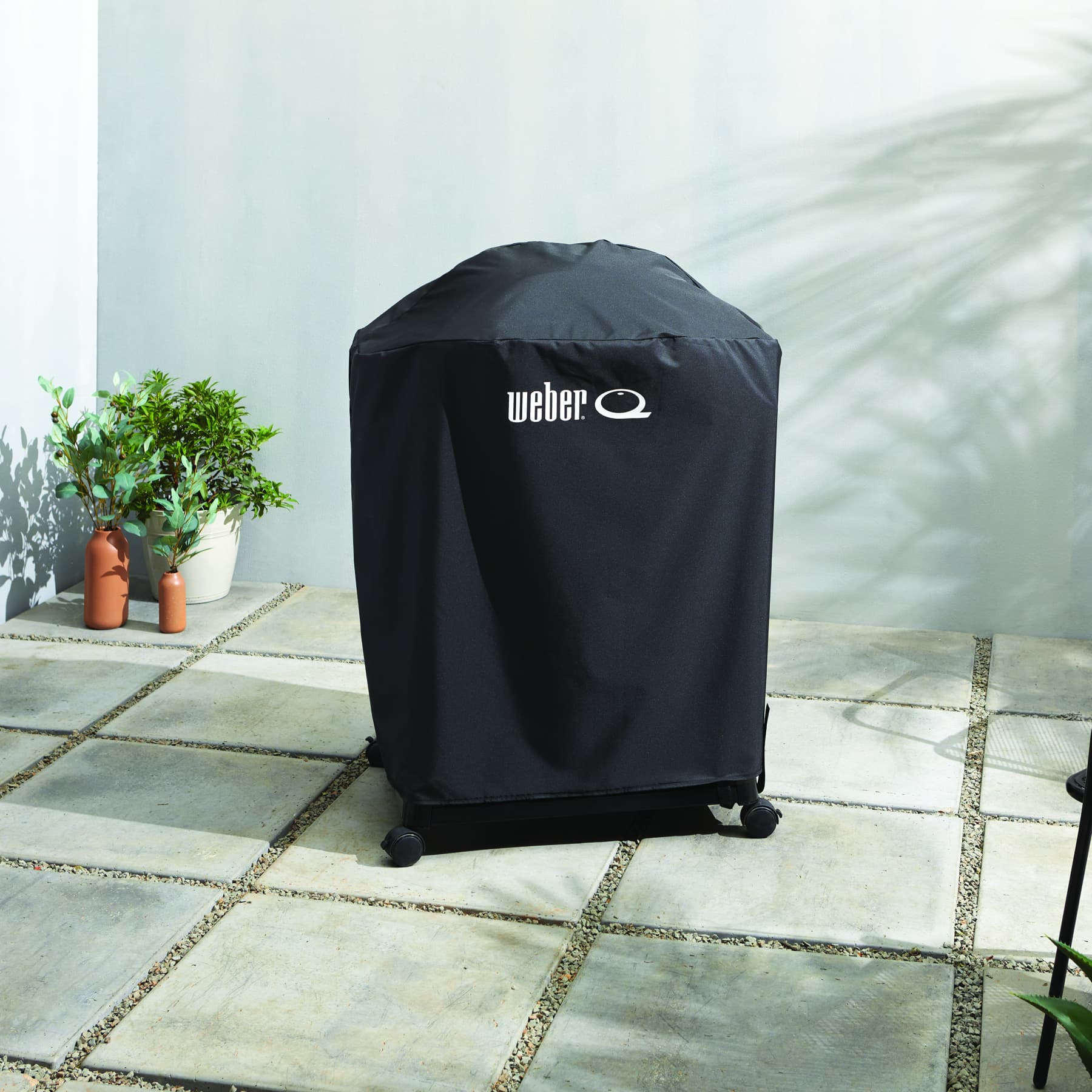 Weber Grills Premium Grill Cover for Q 2800N+ Gas Grills on Cart thumbnail 2