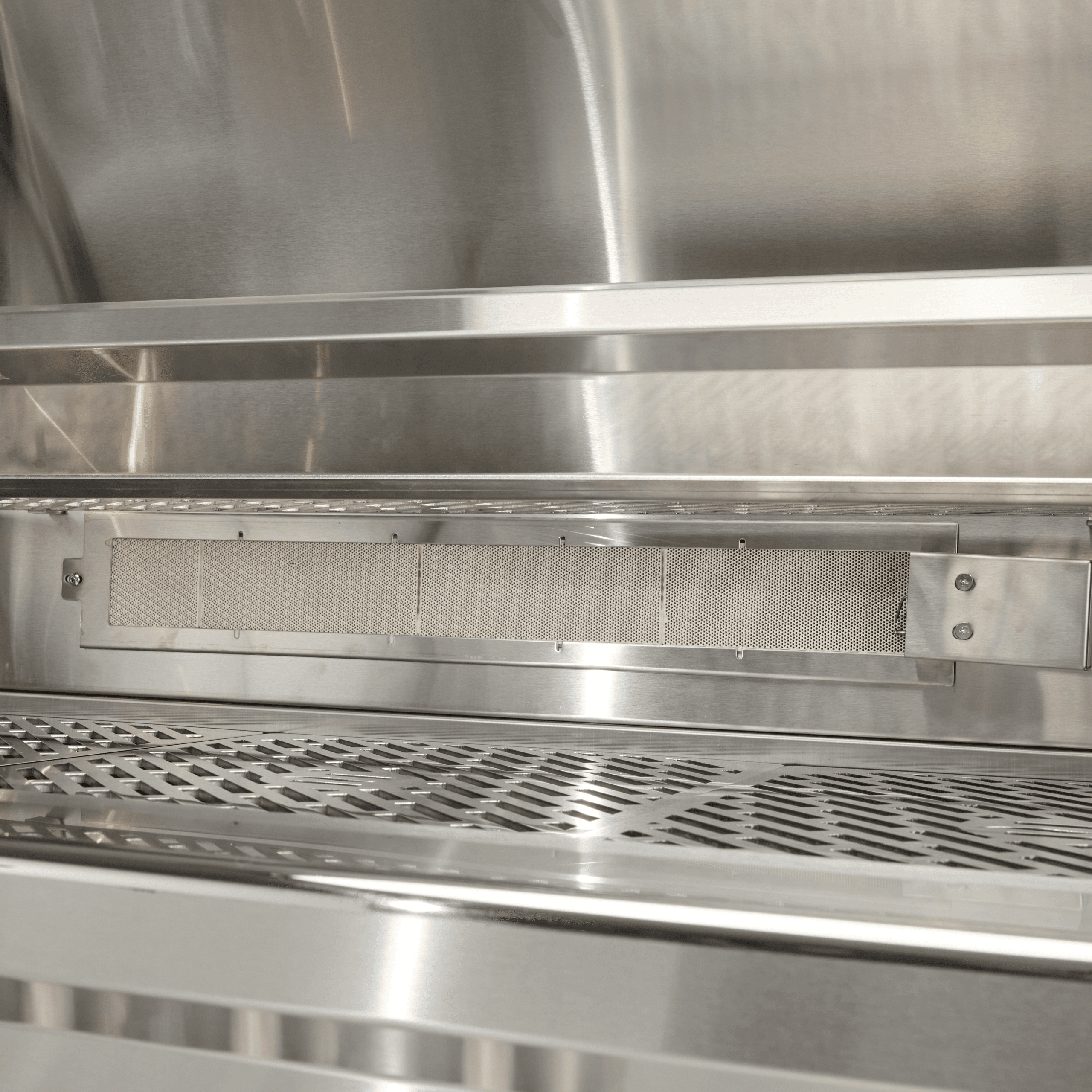 Coyote Sl Series 5 Burner Built-In Gas Grill Rapidsear Infrared Burner and Rotisserie thumbnail 5