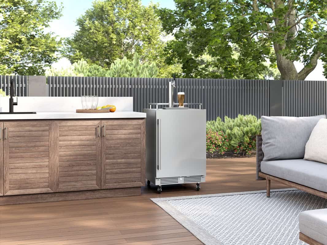 Zephyr Presrv 24-Inch 6 Cu. Ft. Reversible-Hinged Outdoor Rated Kegerator with Locking Door thumbnail 8